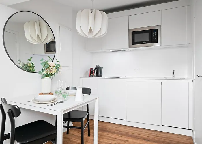 Vieux - Dernier Etage Climatise شقة *